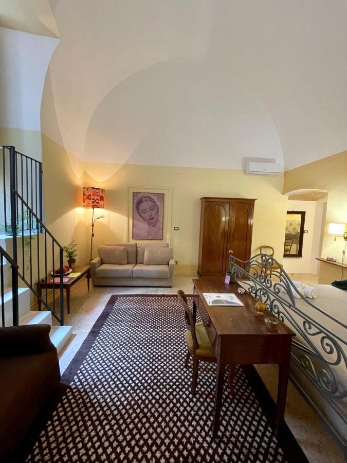 4 Balconi Rooms- Dimora Arditi B&B Λέτσε Εξωτερικό φωτογραφία