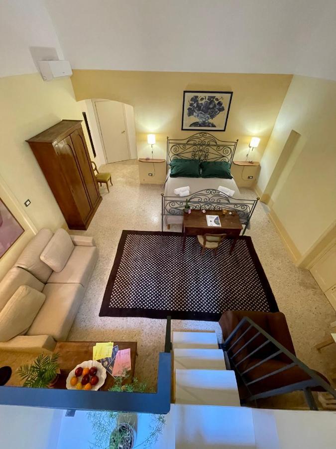 4 Balconi Rooms- Dimora Arditi B&B Λέτσε Εξωτερικό φωτογραφία