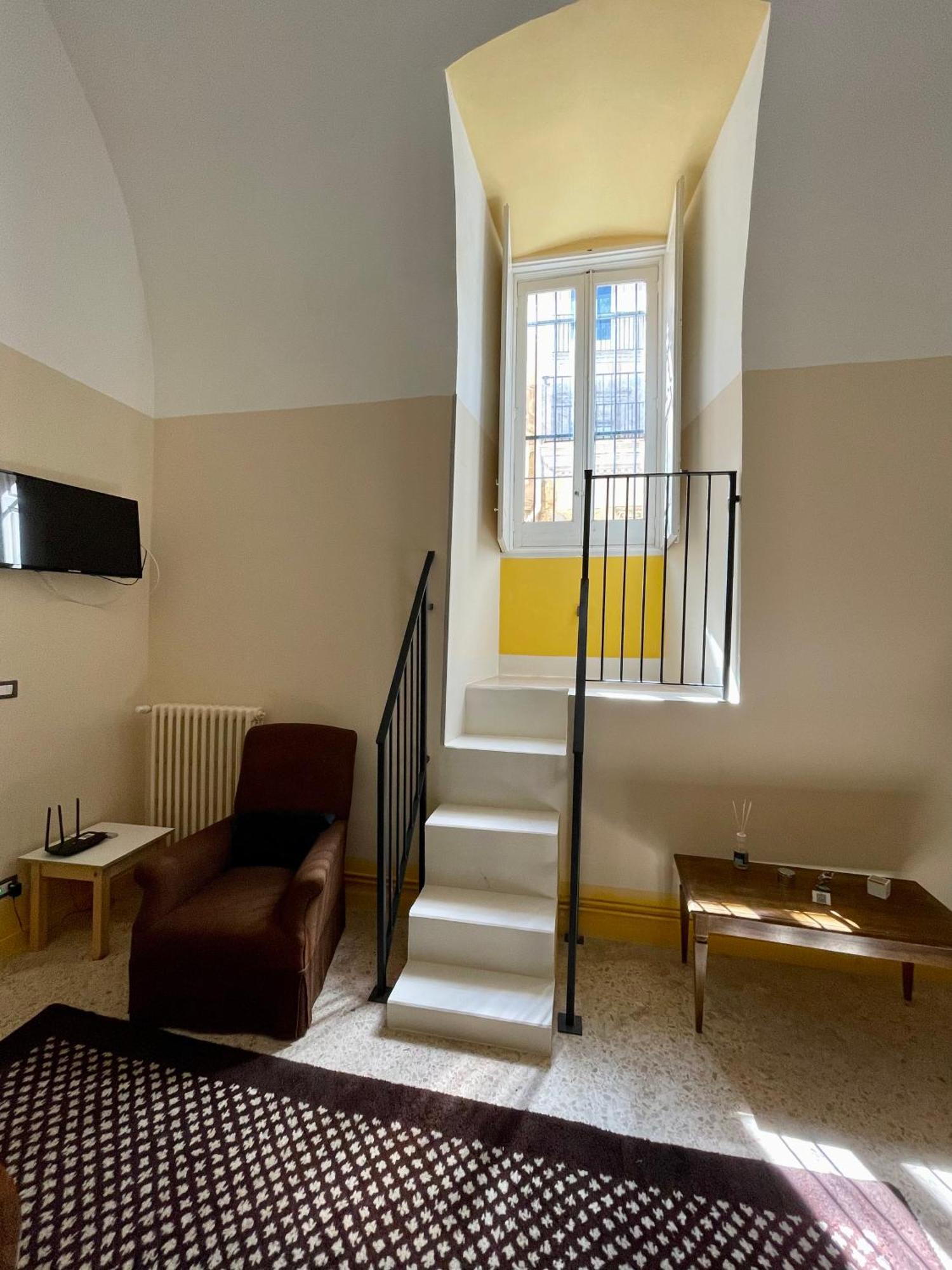 4 Balconi Rooms- Dimora Arditi B&B Λέτσε Εξωτερικό φωτογραφία