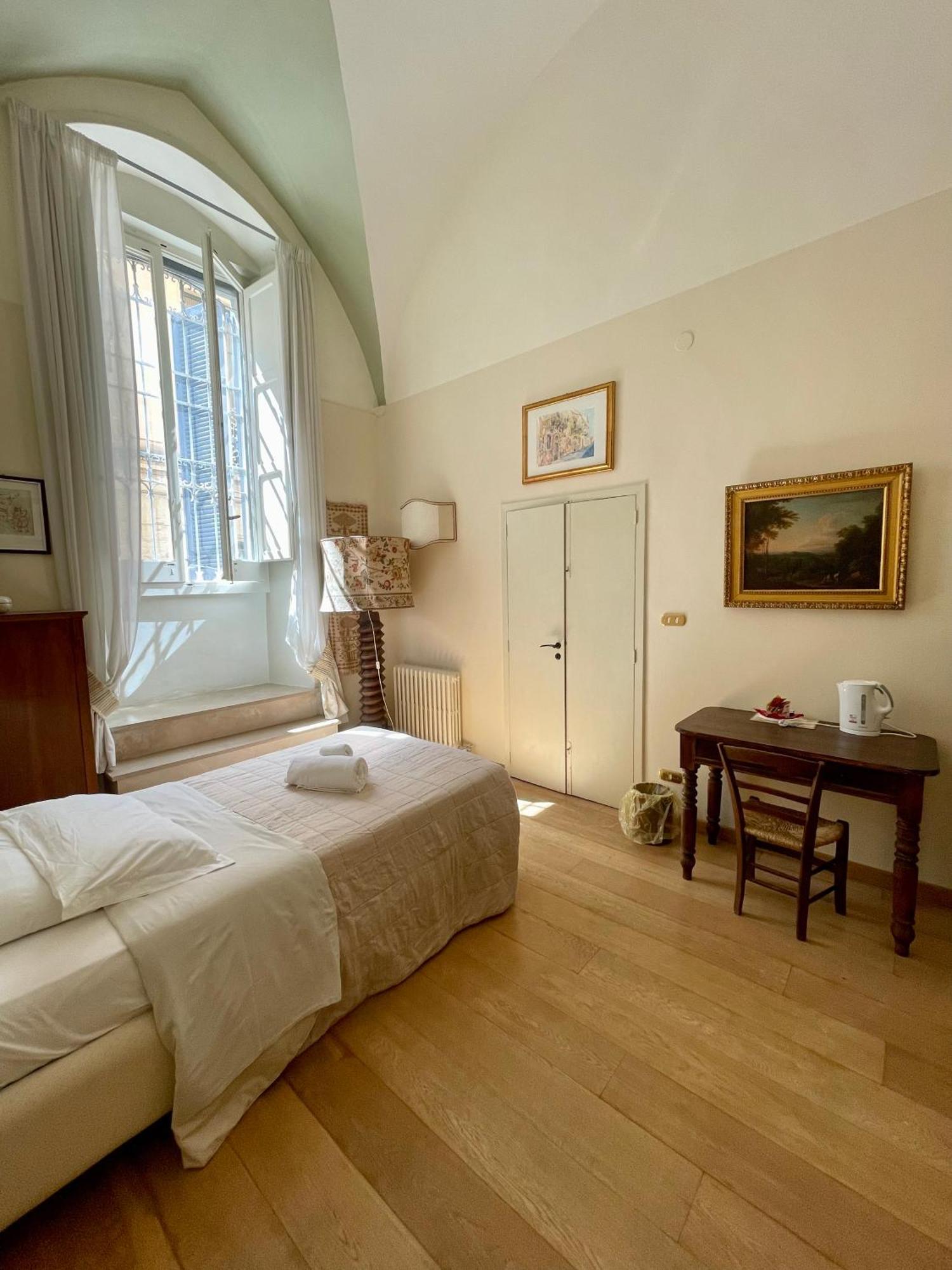 4 Balconi Rooms- Dimora Arditi B&B Λέτσε Εξωτερικό φωτογραφία