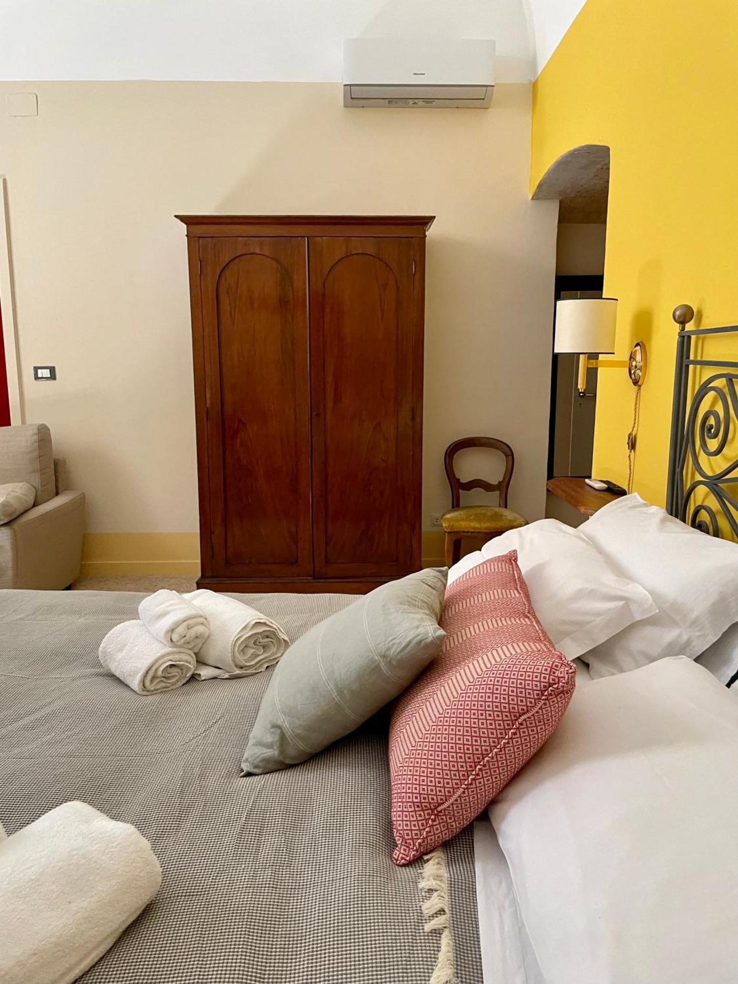 4 Balconi Rooms- Dimora Arditi B&B Λέτσε Εξωτερικό φωτογραφία