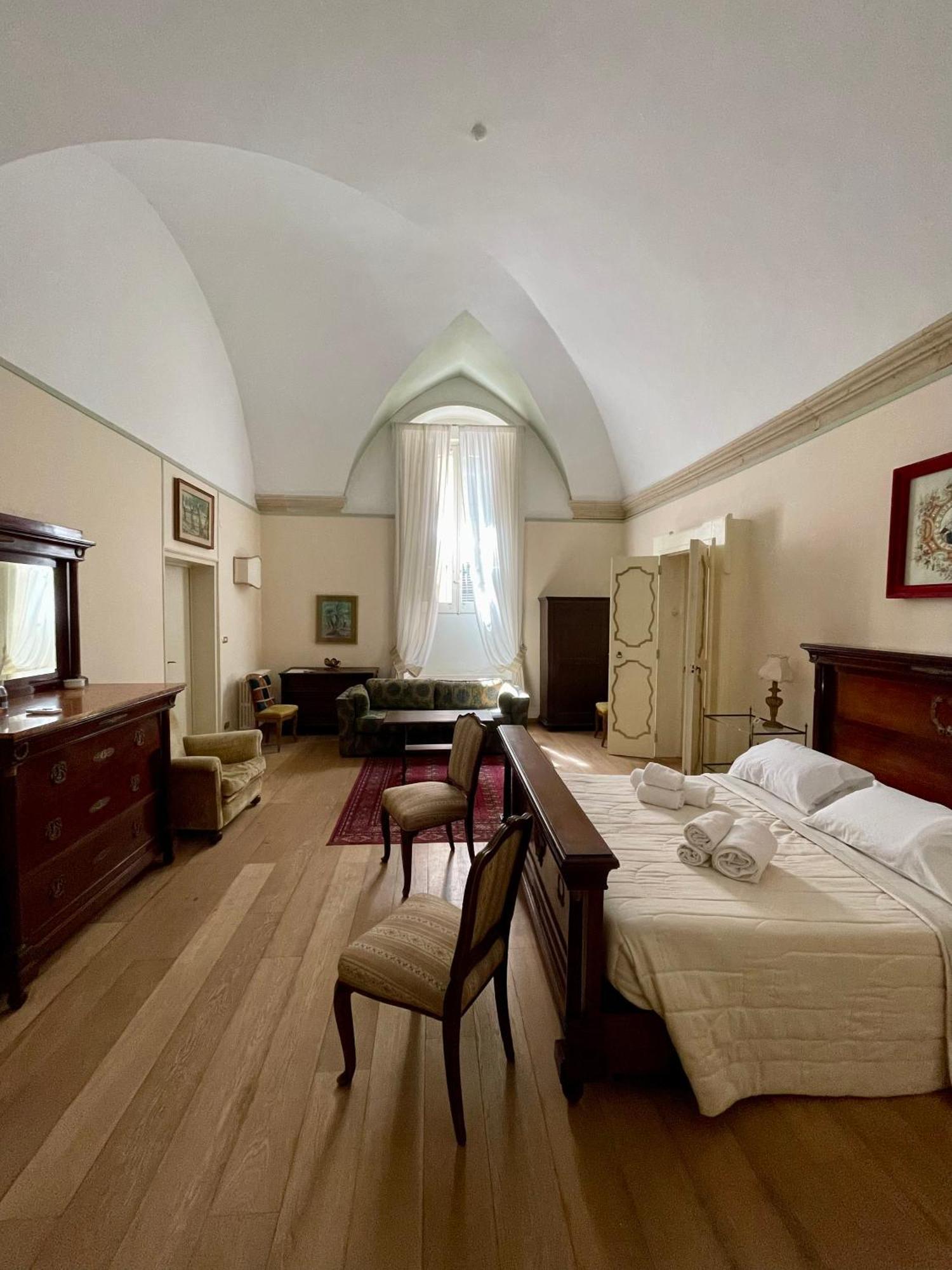 4 Balconi Rooms- Dimora Arditi B&B Λέτσε Εξωτερικό φωτογραφία