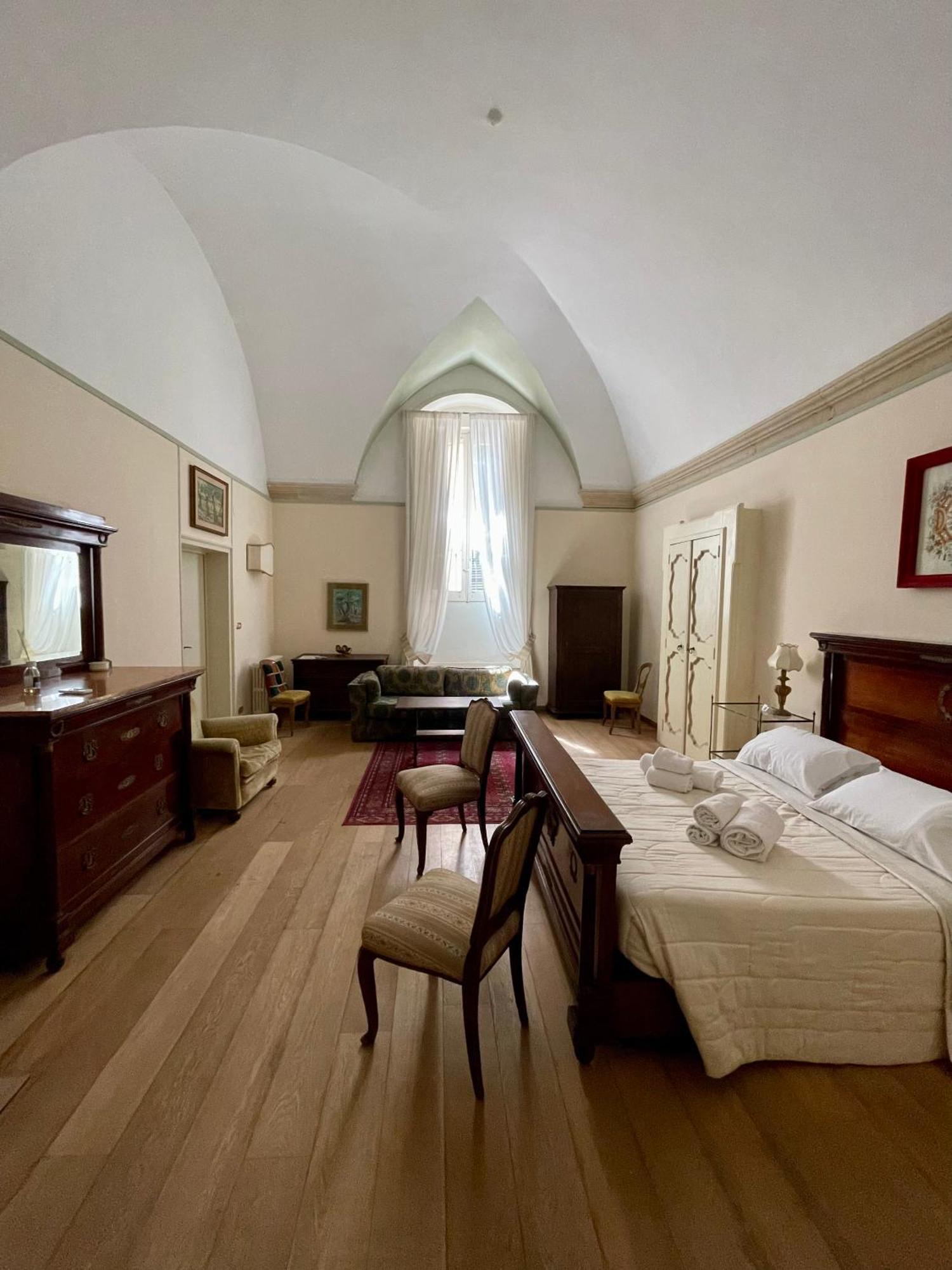 4 Balconi Rooms- Dimora Arditi B&B Λέτσε Εξωτερικό φωτογραφία