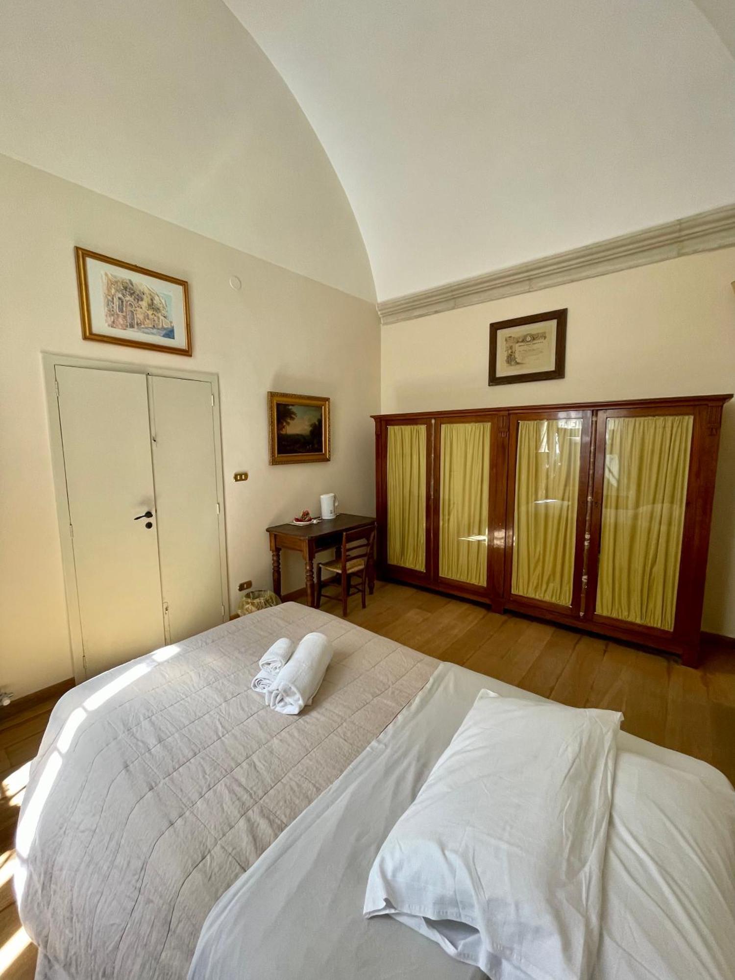 4 Balconi Rooms- Dimora Arditi B&B Λέτσε Εξωτερικό φωτογραφία