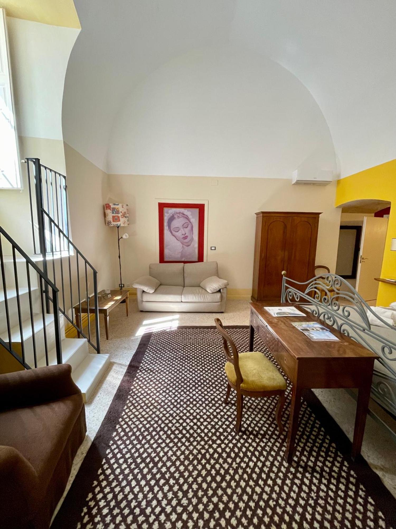 4 Balconi Rooms- Dimora Arditi B&B Λέτσε Εξωτερικό φωτογραφία